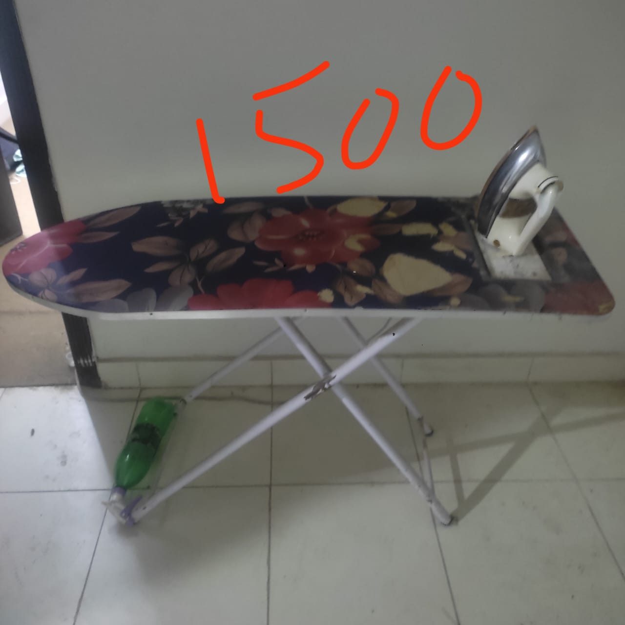 Iron Table for Sale in H-13